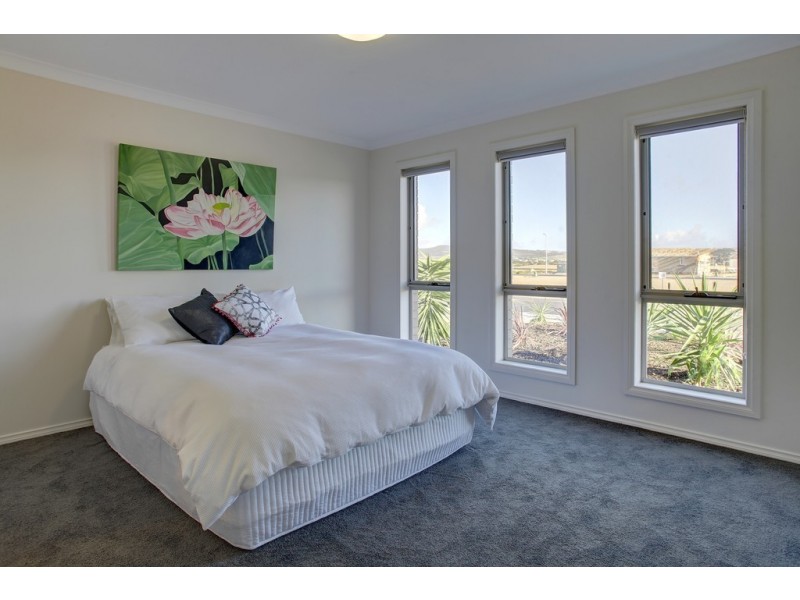 8 Whiting Court, Port Lincoln SA 5606
