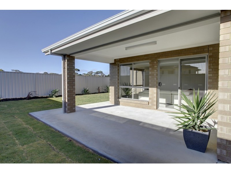 8 Whiting Court, Port Lincoln SA 5606