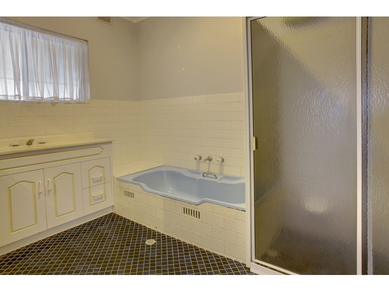 75 Flinders Highway, Port Lincoln SA 5606