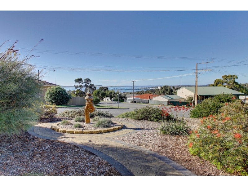 13 Alexander Crescent, Port Lincoln SA 5606