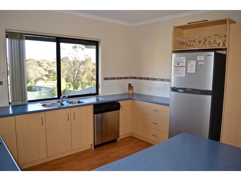 201B Esplanade, Coffin Bay SA 5607