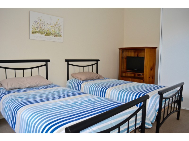 201B Esplanade, Coffin Bay SA 5607