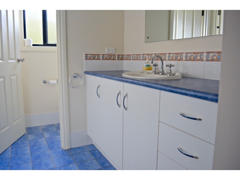 201B Esplanade, Coffin Bay SA 5607