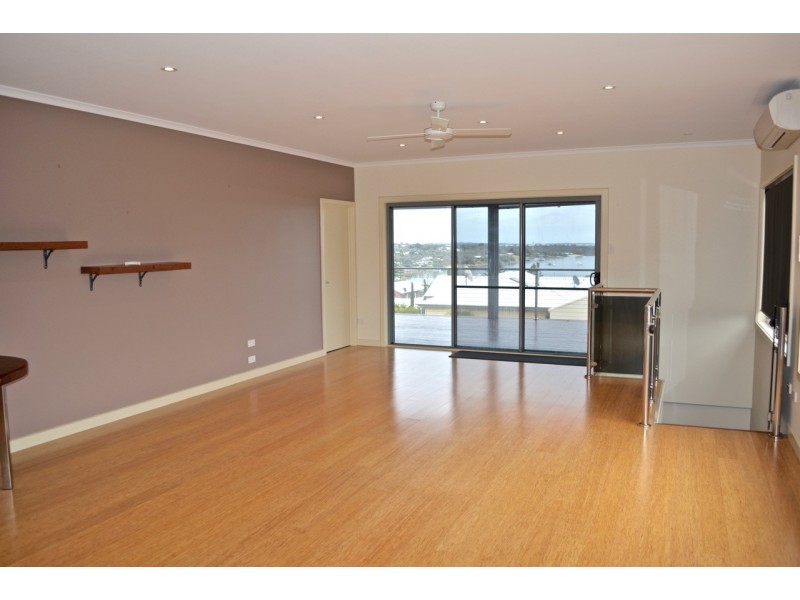 6 Sophie Crescent, Coffin Bay SA 5607