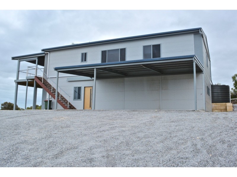 6 Sophie Crescent, Coffin Bay SA 5607