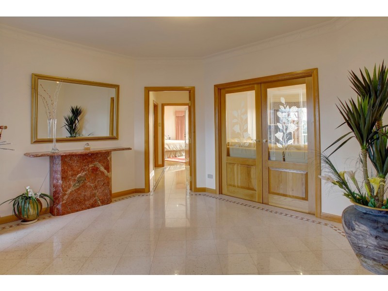 38 Lake View Avenue, Port Lincoln SA 5606