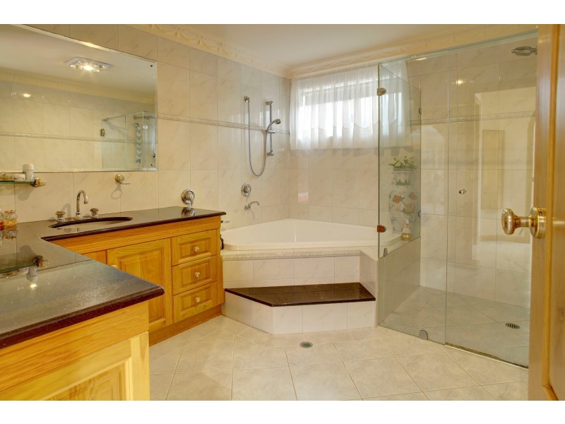 38 Lake View Avenue, Port Lincoln SA 5606