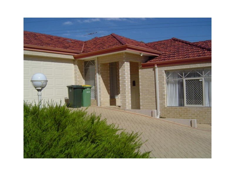 7B Atkinson Gardens, Leeming WA 6149