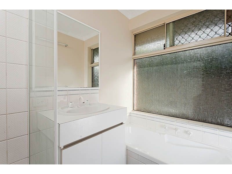 11A Howson Street, Hilton WA 6163