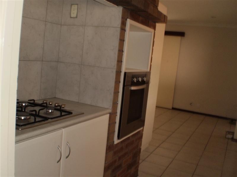 14 Dotterel Way, Yangebup WA 6164