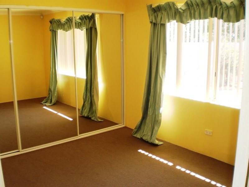 36 Broadwater Gardens, South Lake WA 6164