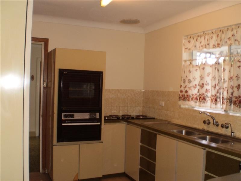 14 Bellairs Road, Kardinya WA 6163