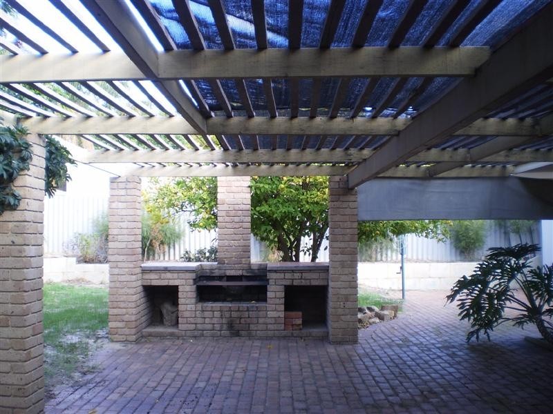 43 Whitlock Crescent, South Lake WA 6164