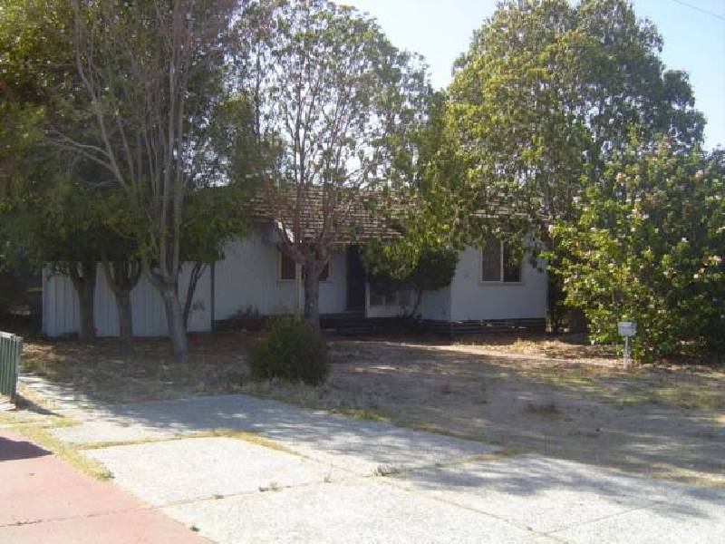 17 Dunford Street, Willagee WA 6156