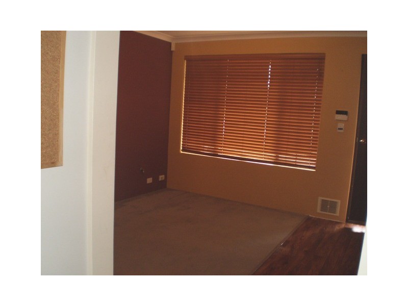 10 Norkus Way, Willagee WA 6156