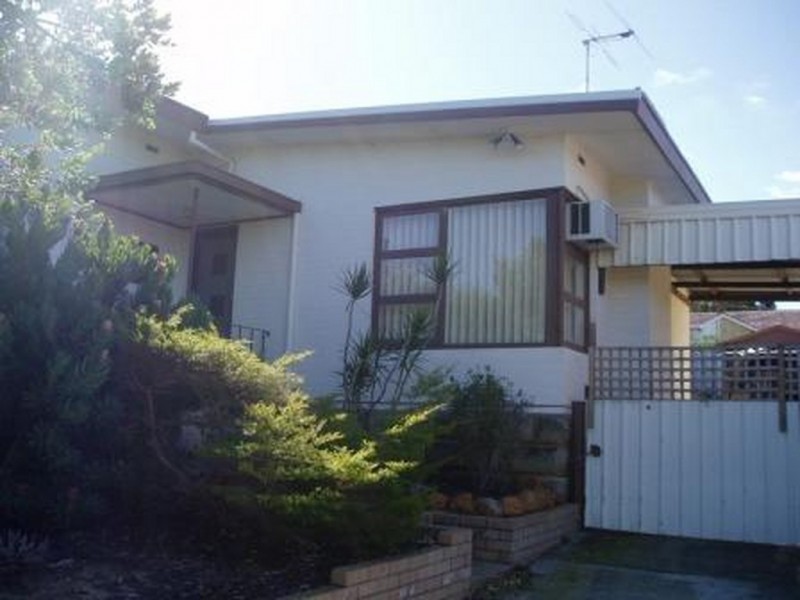 50 Quince Way, Coolbellup WA 6163