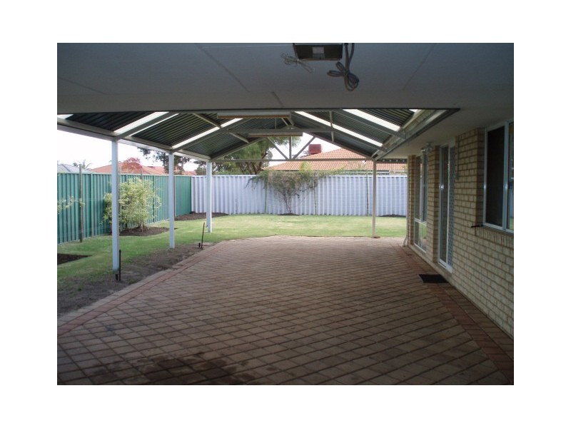 5 Carlhausen Close, Atwell WA 6164