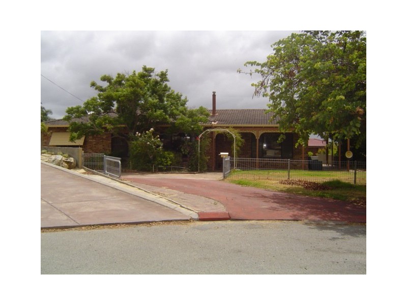 10 Jarrah Court, Yangebup WA 6164