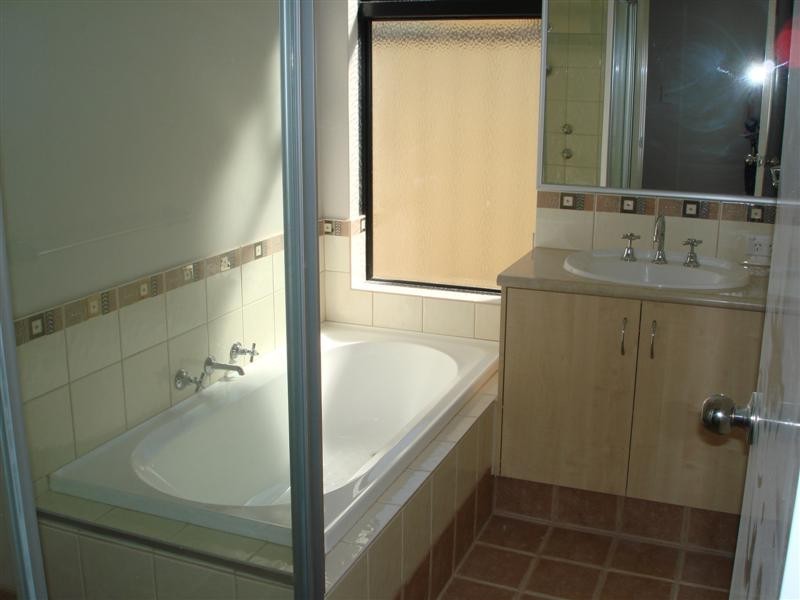 3 SWEETWATER BEND, Success WA 6164