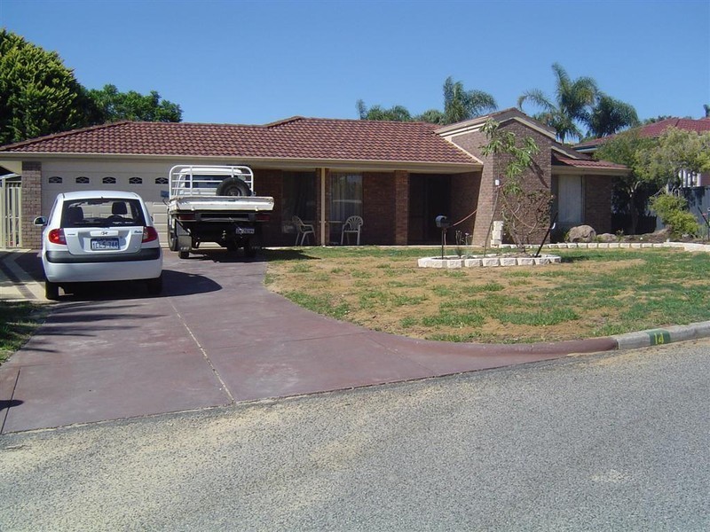 14 BARBLETT WAY, Kardinya WA 6163