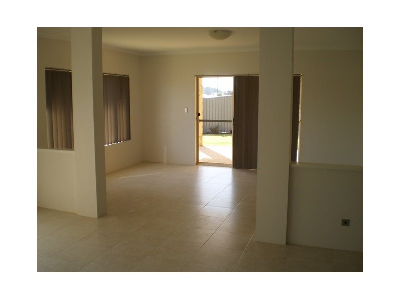 56 Columbia Parkway, Piara Waters WA 6112