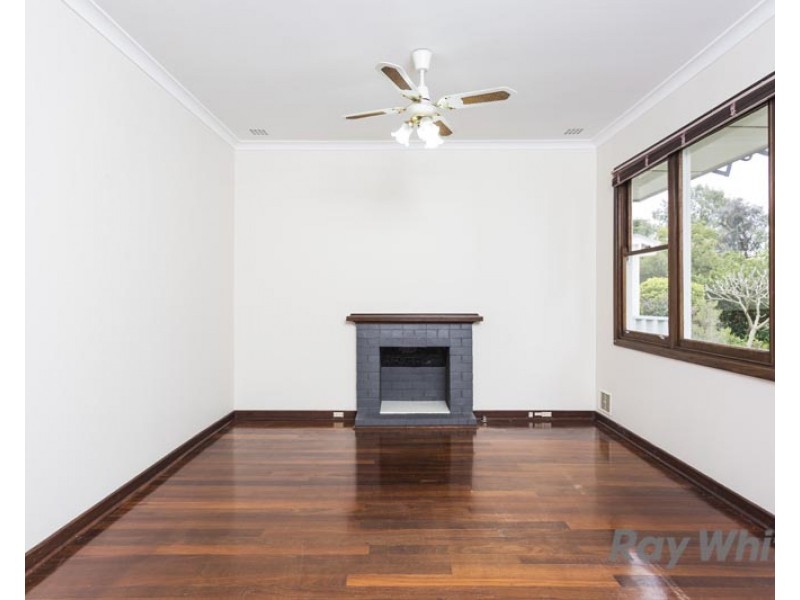 8 Indle Street, Willagee WA 6156