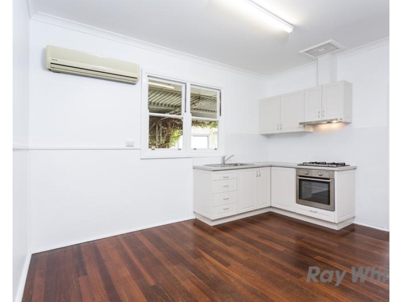 8 Indle Street, Willagee WA 6156