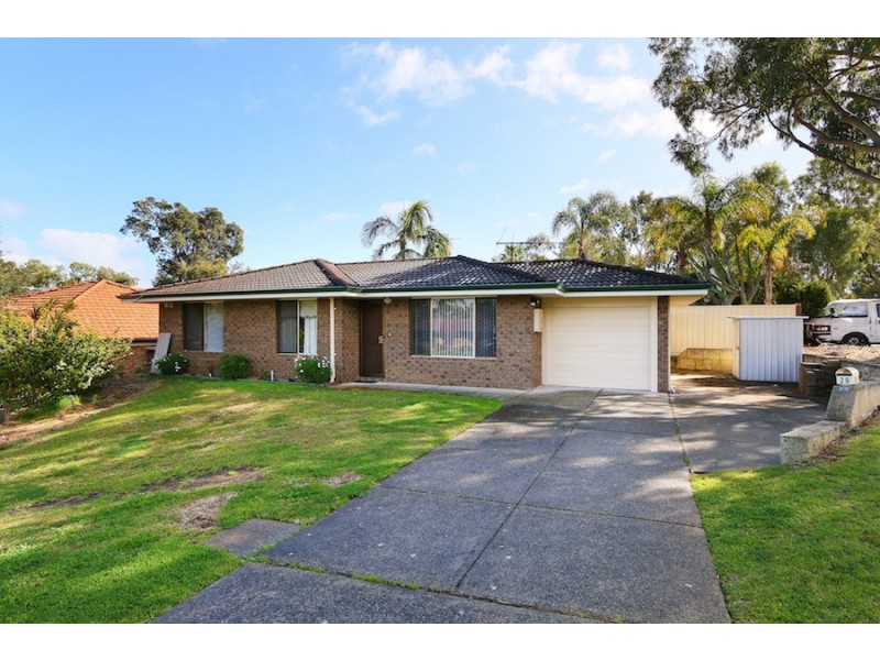 2B Du Maurier Road, North Lake WA 6163