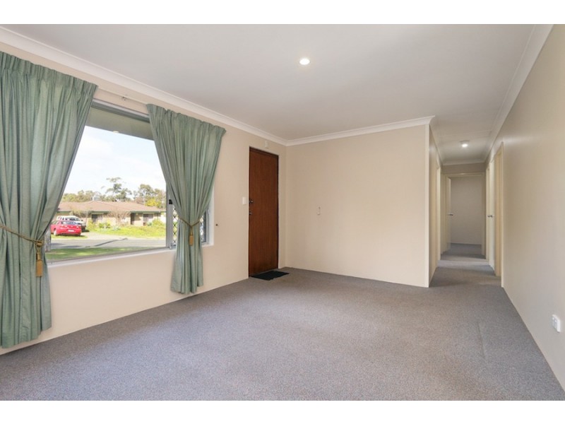 2B Du Maurier Road, North Lake WA 6163
