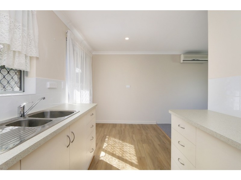 2B Du Maurier Road, North Lake WA 6163