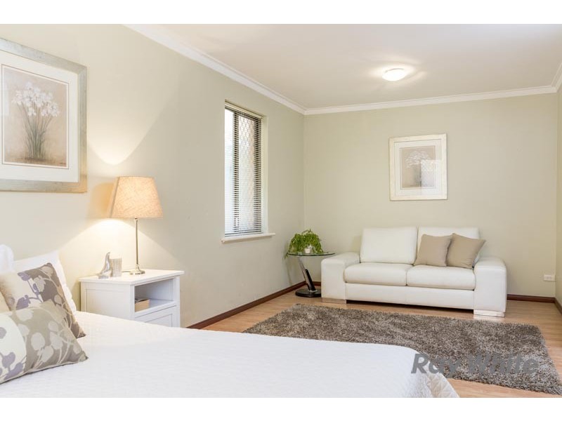 52 Petterson Ave, Kardinya WA 6163