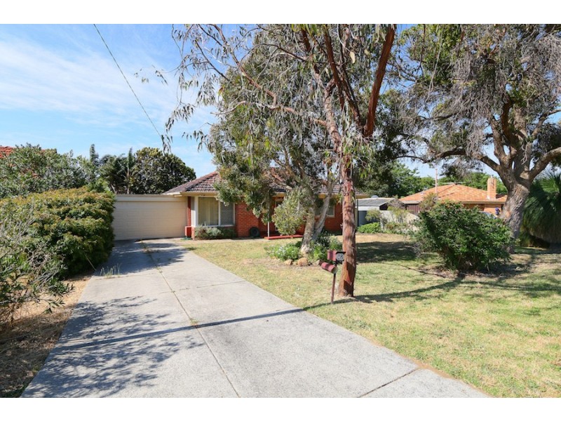 28 Camillo Street, Coolbellup WA 6163