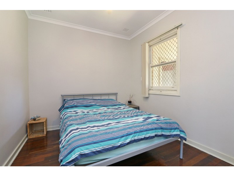 28 Camillo Street, Coolbellup WA 6163