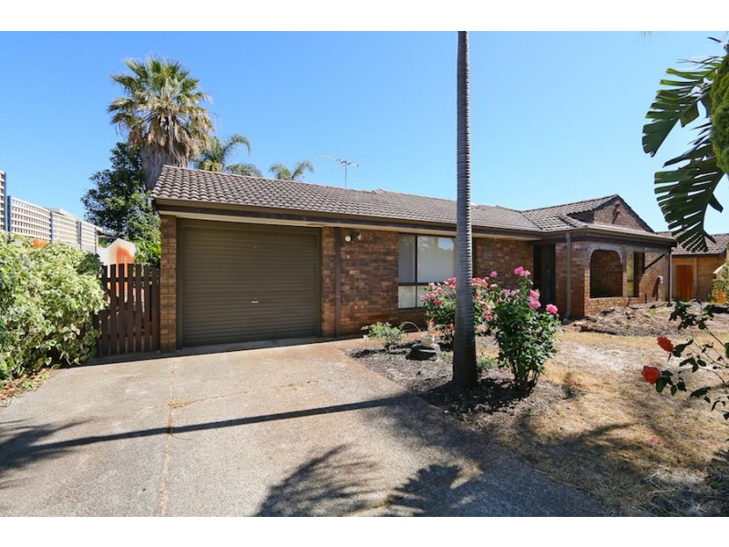 14 Hewison Street, Leeming WA 6149
