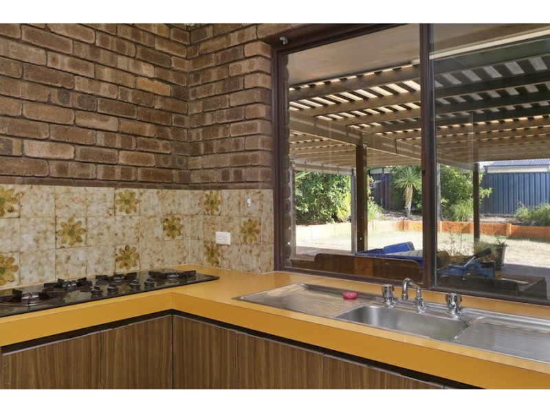 14 Hewison Street, Leeming WA 6149
