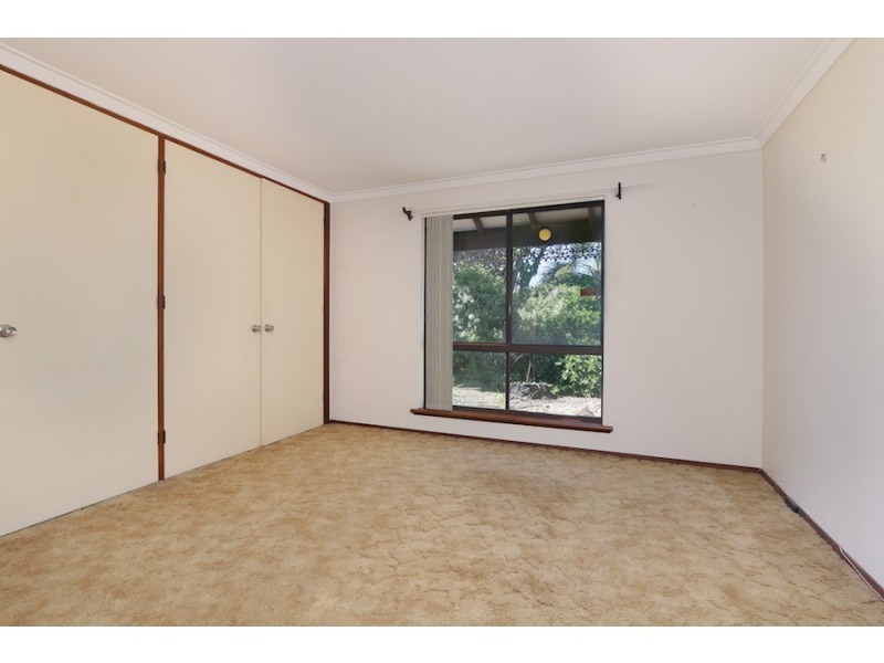 14 Hewison Street, Leeming WA 6149