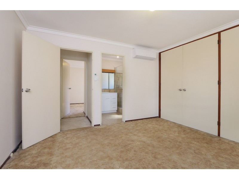14 Hewison Street, Leeming WA 6149