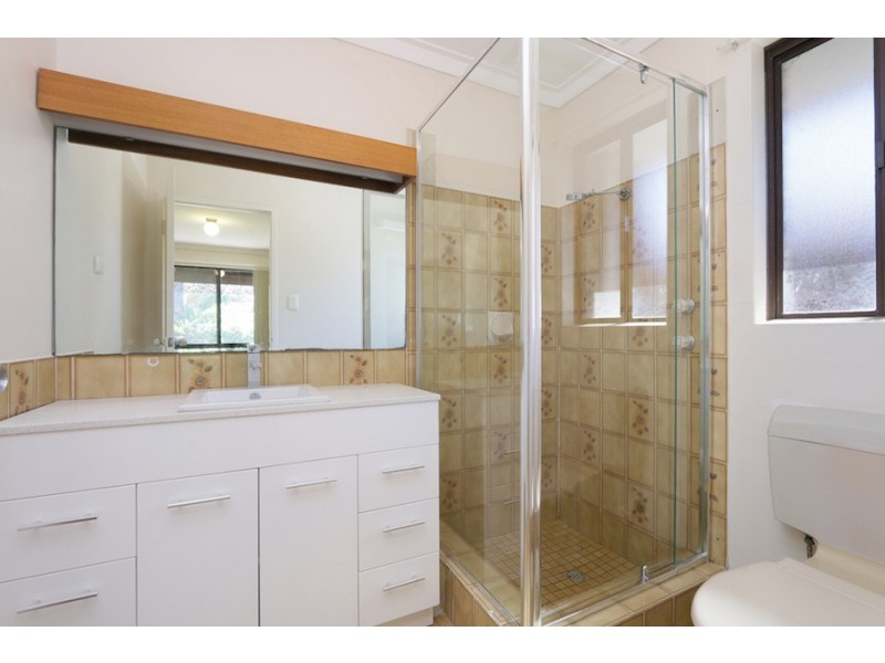 14 Hewison Street, Leeming WA 6149