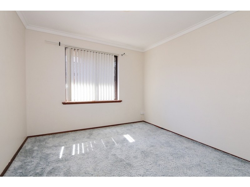 14 Hewison Street, Leeming WA 6149