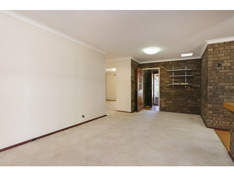 14 Hewison Street, Leeming WA 6149