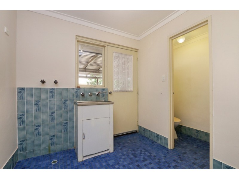 14 Hewison Street, Leeming WA 6149
