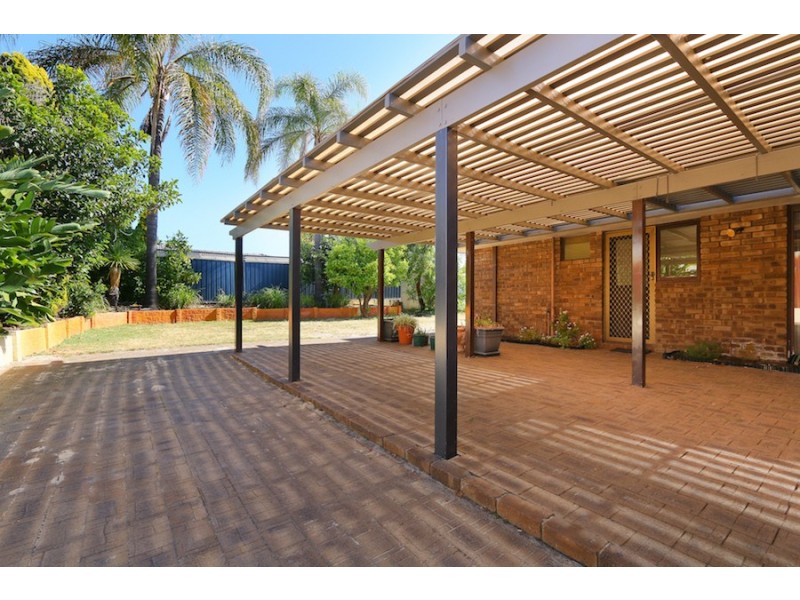 14 Hewison Street, Leeming WA 6149