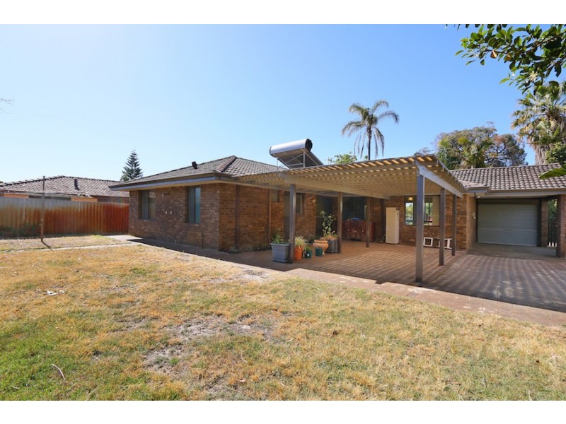 14 Hewison Street, Leeming WA 6149