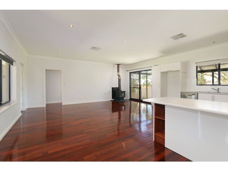 39 Worley, Willagee WA 6156