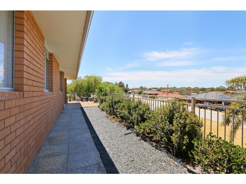 1 Cassio Place, Hamilton Hill WA 6163