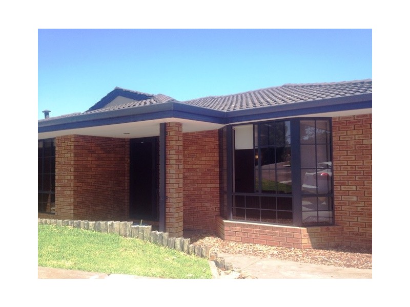 12 Spence Court, Leeming WA 6149