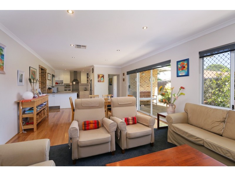 3A Ochiltree Way, Kardinya WA 6163