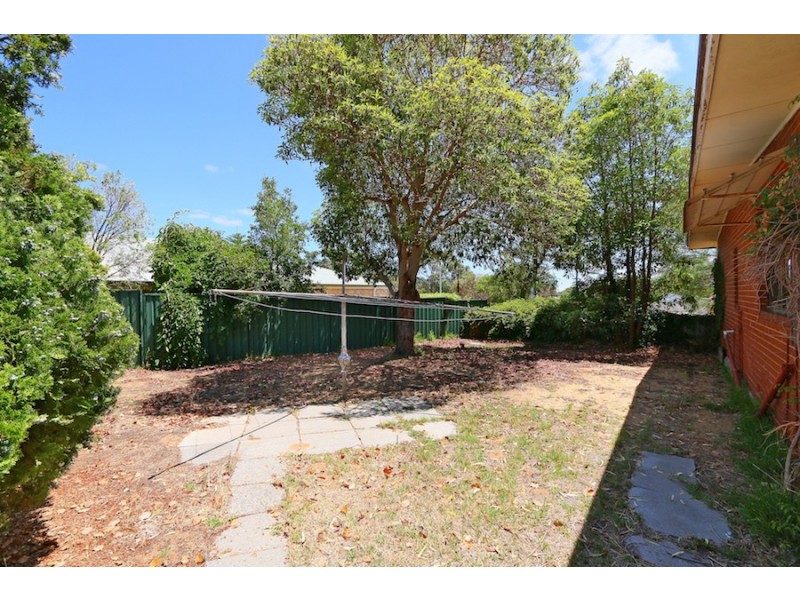 1 Hansen Street, Coolbellup WA 6163