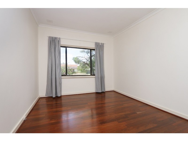 1 Hansen Street, Coolbellup WA 6163