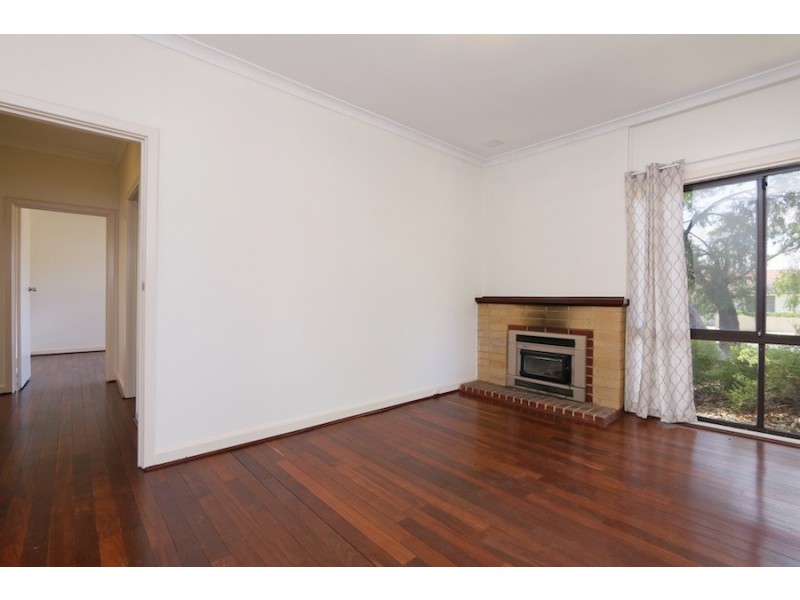 1 Hansen Street, Coolbellup WA 6163